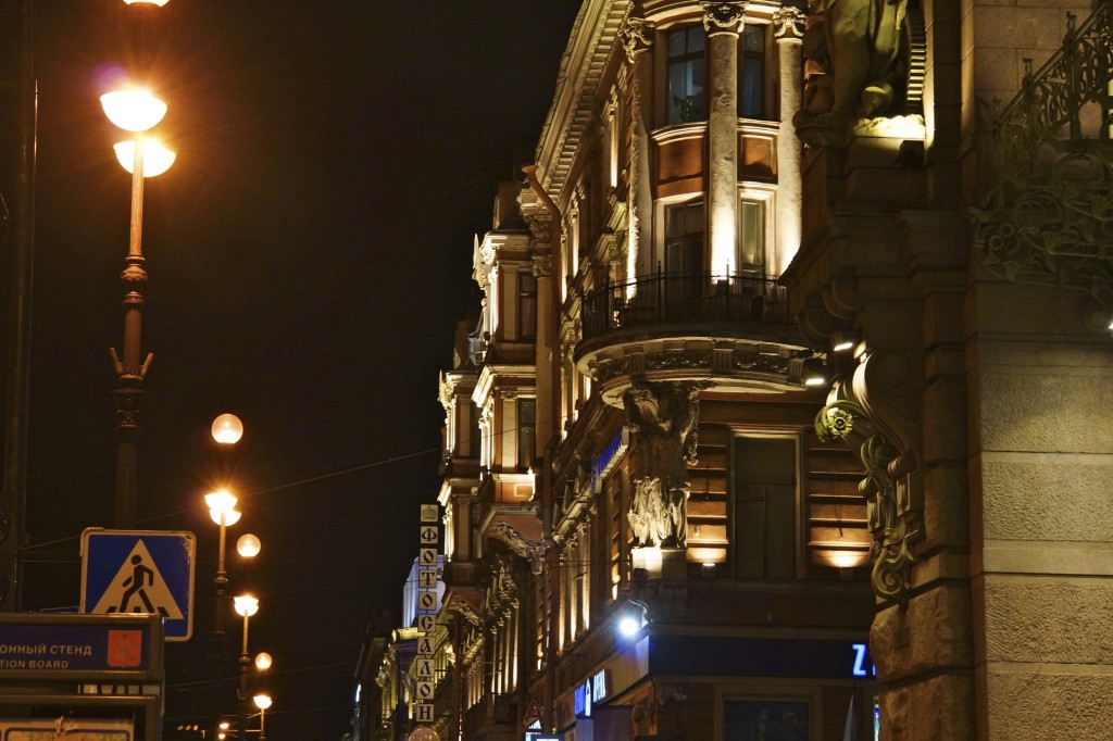 St. Petersburg, Night
